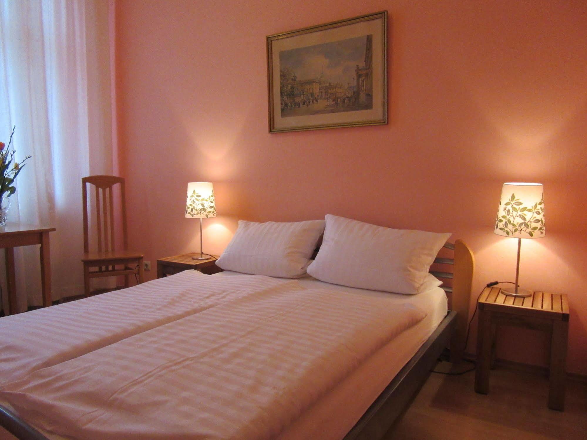 Hotel-Pension Charlottenburg Berlin Exterior photo